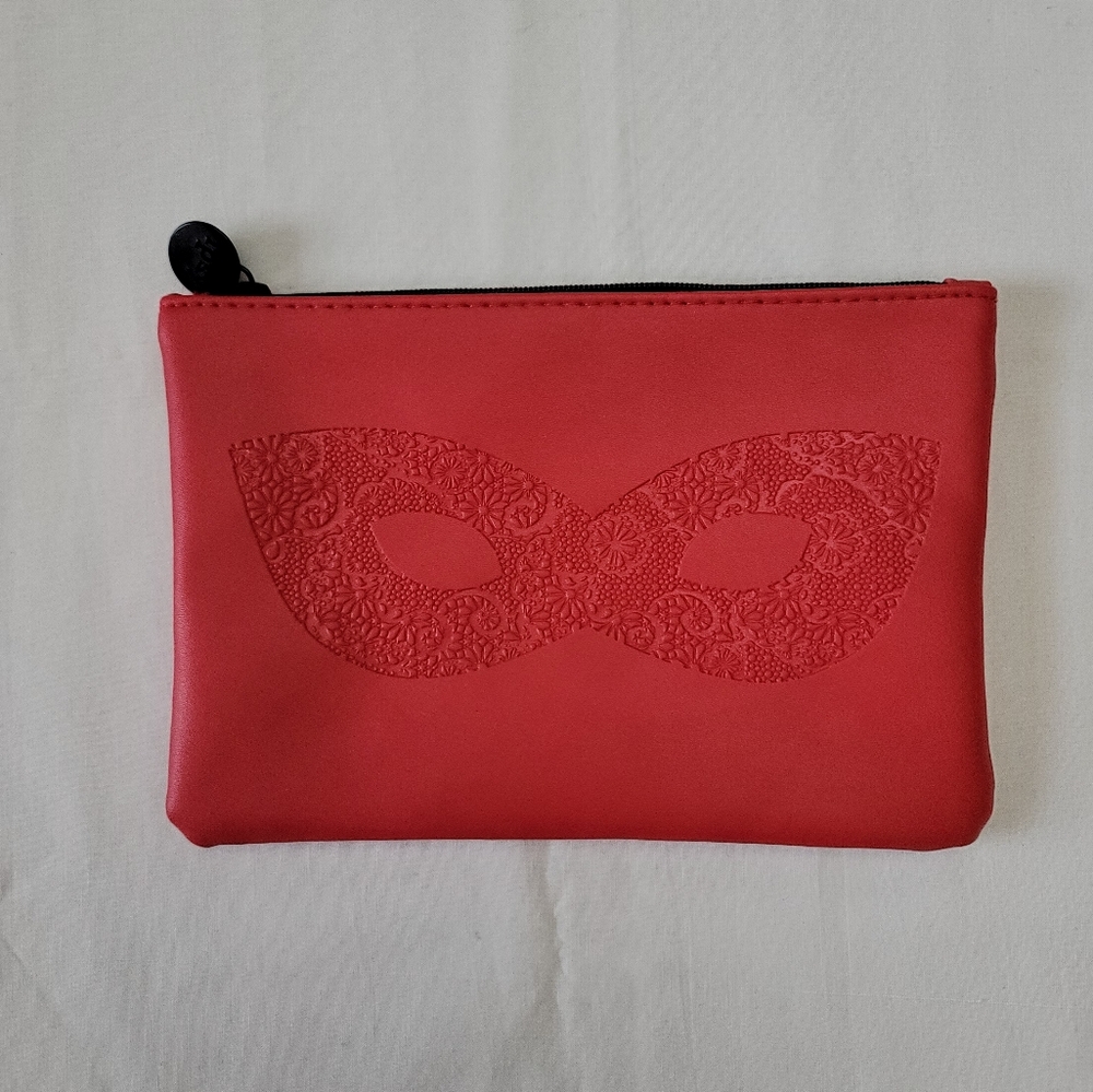 NWOT Ipsy Glam Cosmetic/Makeup Bag